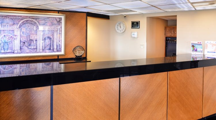 Americas Best Value Inn Collinsville Lobby