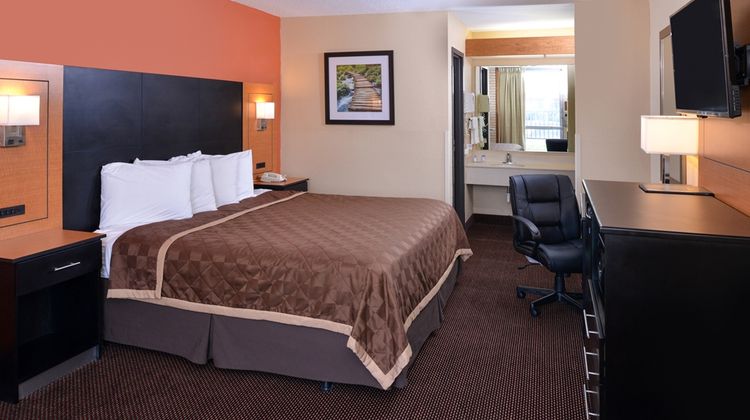 Americas Best Value Inn Collinsville Room