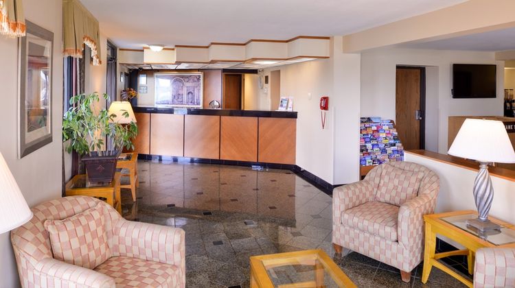 Americas Best Value Inn Collinsville Lobby