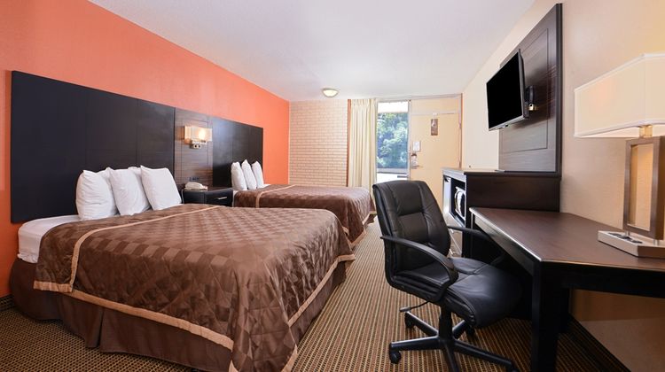 Americas Best Value Inn Collinsville Room
