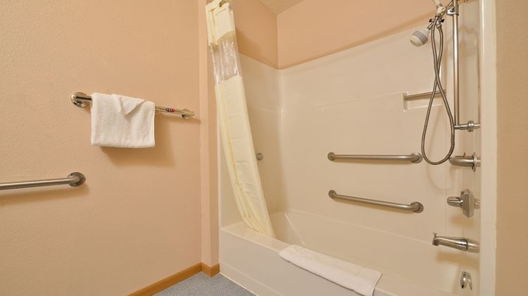 Americas Best Value Inn Room