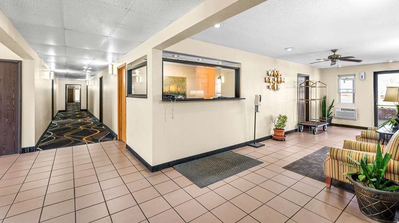 <b>Americas Best Value Inn Lobby</b>. Images powered by <a href="https://iceportal.shijigroup.com/" title="IcePortal" target="_blank">IcePortal</a>.