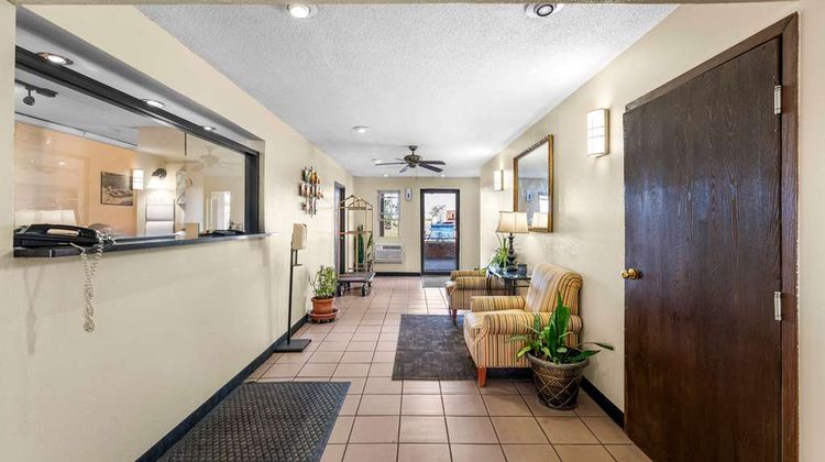 Americas Best Value Inn Lobby