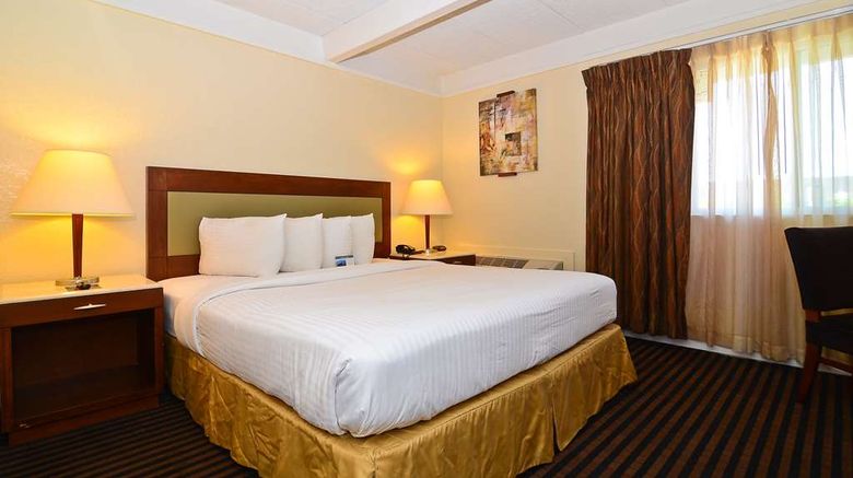 <b>Lexington Inn & Suites NW Chicago Elgin Room</b>. Images powered by <a href="https://iceportal.shijigroup.com/" title="IcePortal" target="_blank">IcePortal</a>.