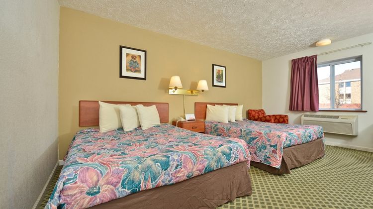 Americas Best Value Inn Room