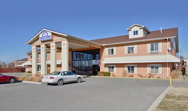 Americas Best Value Inn Exterior