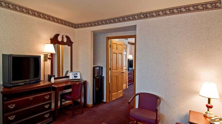 Americas Best Value Inn & Suites Suite