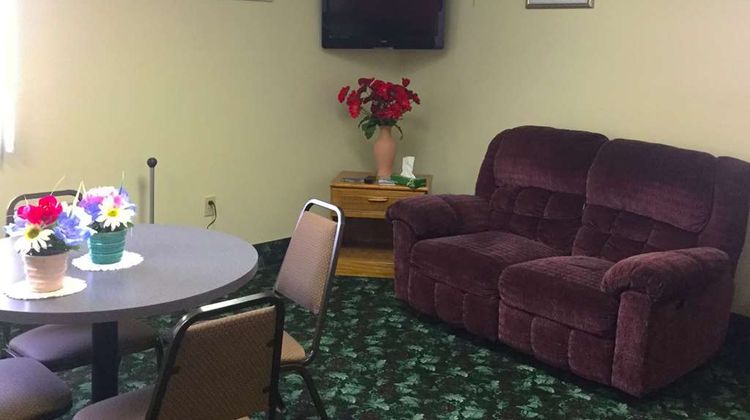 Americas Best Value Inn Lobby