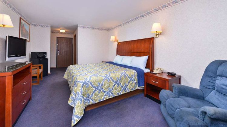 Americas Best Value Inn Room