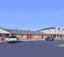 Americas Best Value Inn Exterior