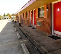 Americas Best Value Inn Exterior