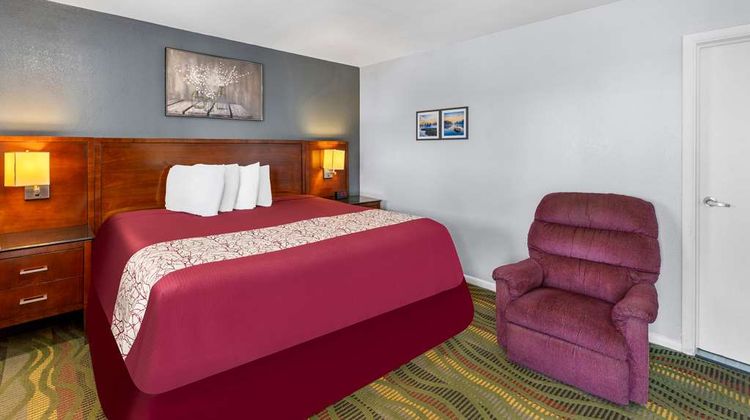 Americas Best Value Inn Room