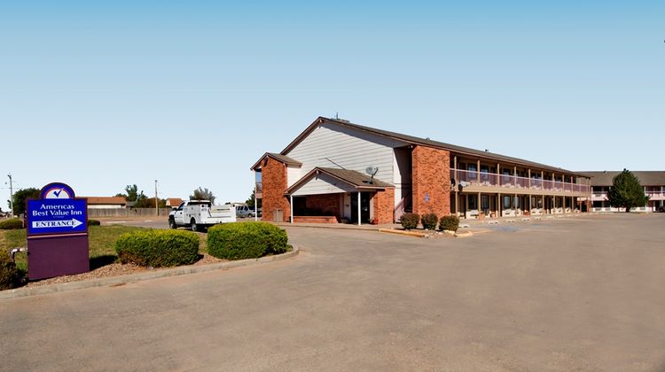 Americas Best Value Inn Exterior
