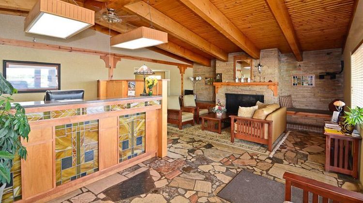Countryside Inn Lobby