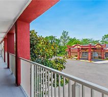 Americas Best Value Inn Exterior