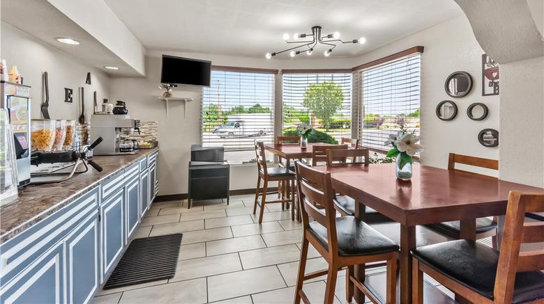 <b>Americas Best Value Inn Restaurant</b>. Images powered by <a href="https://iceportal.shijigroup.com/" title="IcePortal" target="_blank">IcePortal</a>.