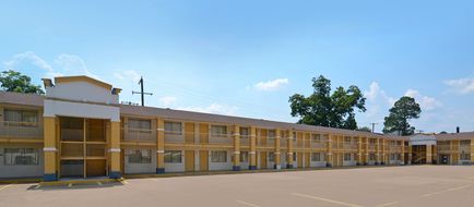 Americas Best Value Inn Exterior