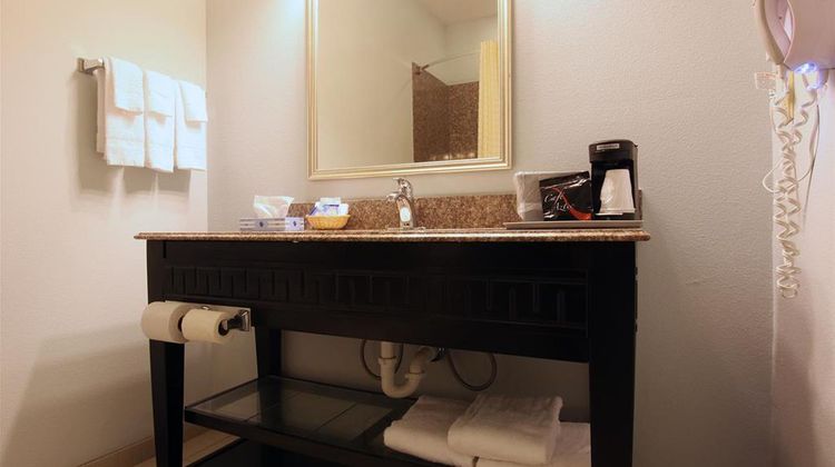 Americas Best Value Inn Room