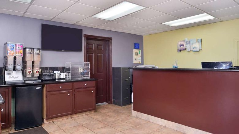 <b>Americas Best Value Inn Lobby</b>. Images powered by <a href="https://iceportal.shijigroup.com/" title="IcePortal" target="_blank">IcePortal</a>.