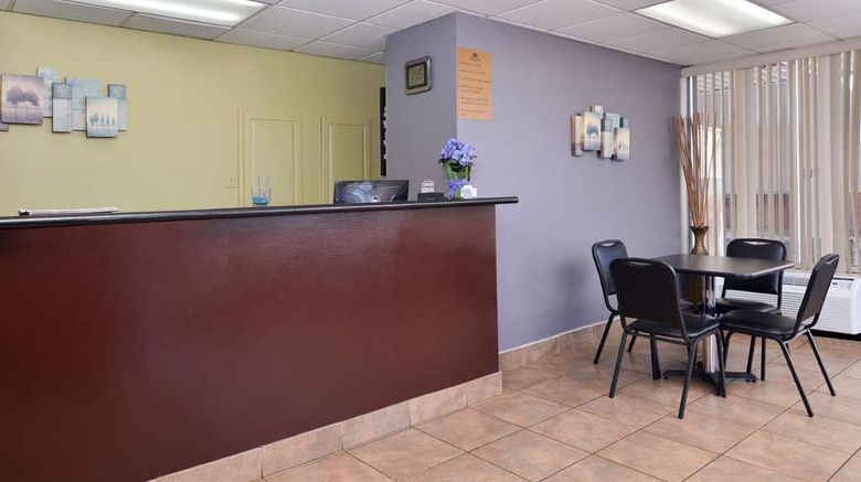 <b>Americas Best Value Inn Lobby</b>. Images powered by <a href="https://iceportal.shijigroup.com/" title="IcePortal" target="_blank">IcePortal</a>.