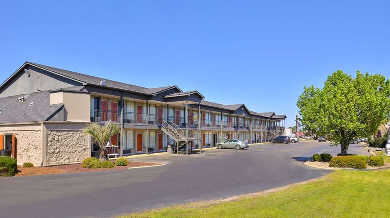 <b>Americas Best Value Inn Exterior</b>. Images powered by <a href="https://iceportal.shijigroup.com/" title="IcePortal" target="_blank">IcePortal</a>.