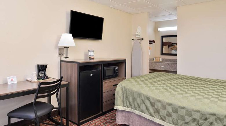 <b>Americas Best Value Inn Room</b>. Images powered by <a href="https://iceportal.shijigroup.com/" title="IcePortal" target="_blank">IcePortal</a>.