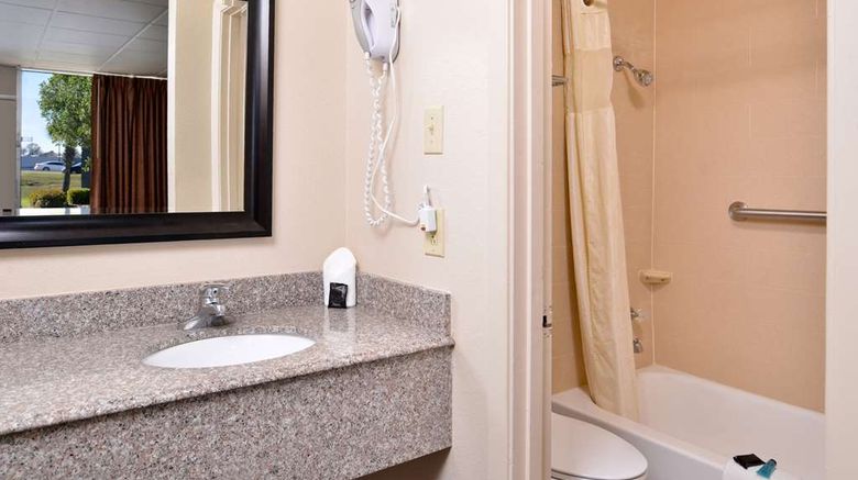 <b>Americas Best Value Inn Room</b>. Images powered by <a href="https://iceportal.shijigroup.com/" title="IcePortal" target="_blank">IcePortal</a>.