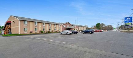 Americas Best Value Inn Exterior