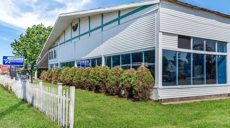 Americas Best Value Inn Exterior