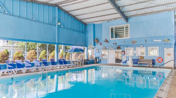 Americas Best Value Inn Pool