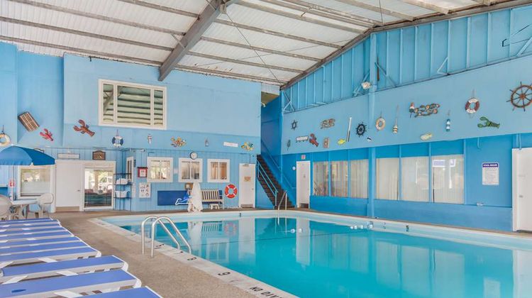 Americas Best Value Inn Pool