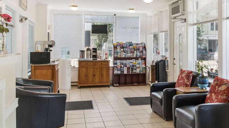 Americas Best Value Inn Lobby