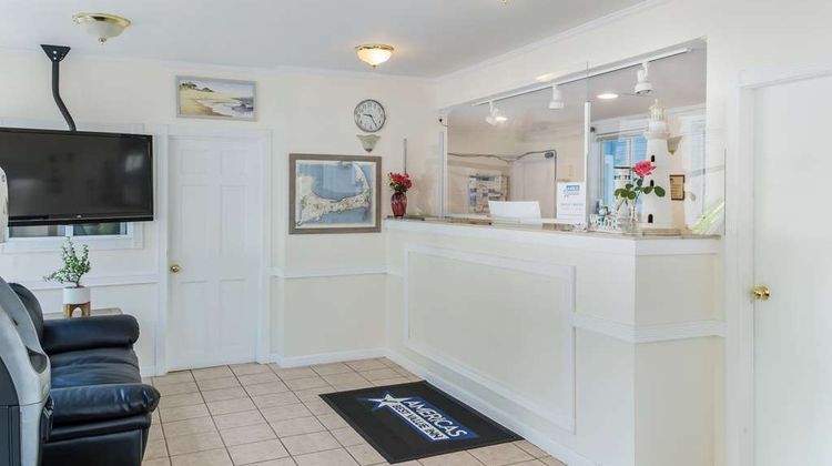 Americas Best Value Inn Lobby