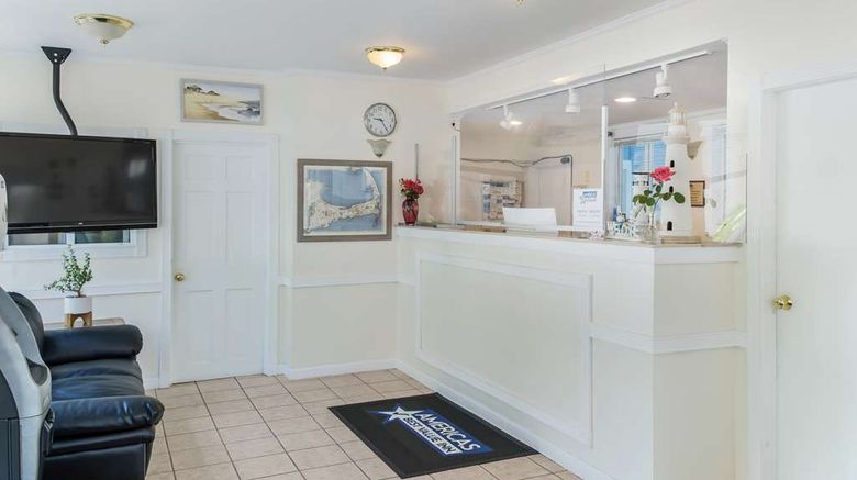 <b>Americas Best Value Inn Lobby</b>. Images powered by <a href="https://iceportal.shijigroup.com/" title="IcePortal" target="_blank">IcePortal</a>.