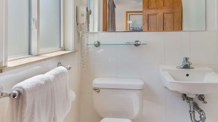 Americas Best Value Inn Room