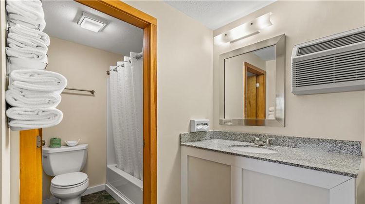 Americas Best Value Inn Room