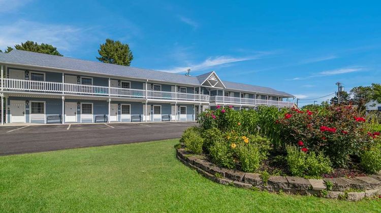 Americas Best Value Inn Exterior
