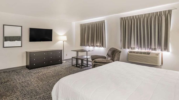Americas Best Value Inn Birch Run Room