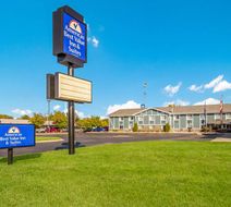 Americas Best Value Inn Birch Run Exterior