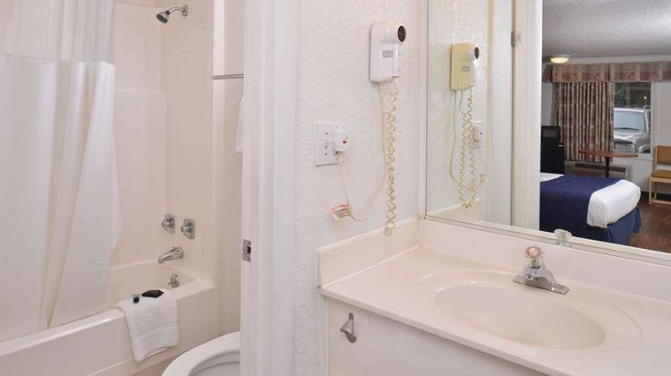 Americas Best Value Inn & Suites Jackson Room