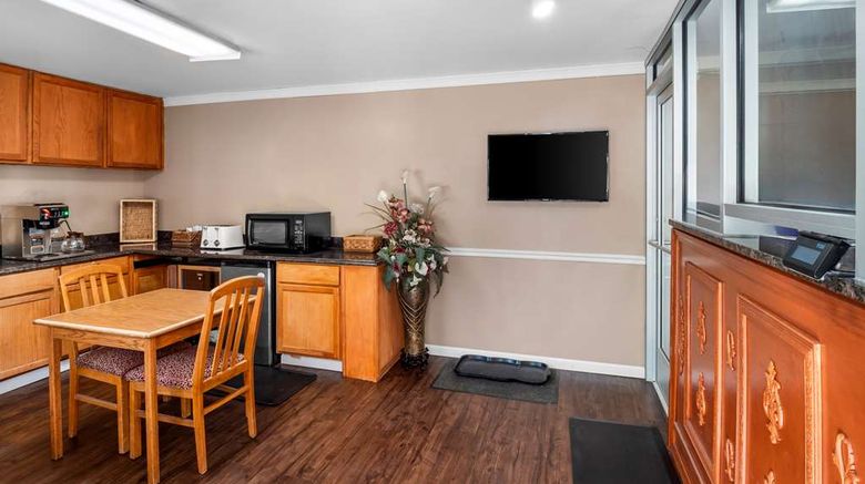 <b>Americas Best Value Inn Jonesville Lobby</b>. Images powered by <a href="https://iceportal.shijigroup.com/" title="IcePortal" target="_blank">IcePortal</a>.