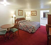Americas Best Value Inn Lansing Room