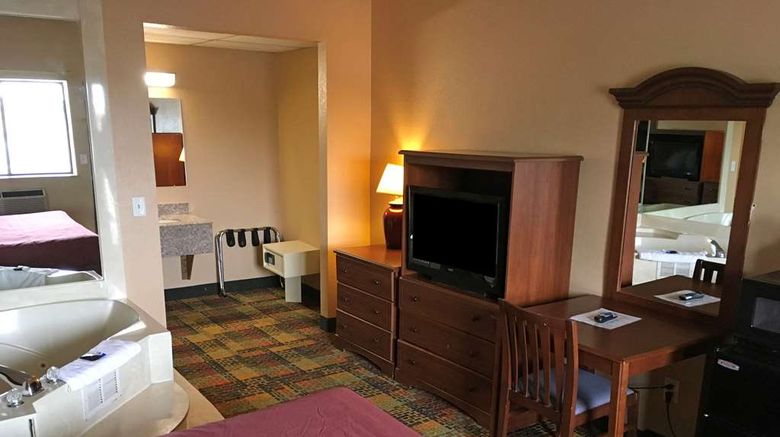 <b>Americas Best Value Inn Livonia/Detroit Suite</b>. Images powered by <a href="https://iceportal.shijigroup.com/" title="IcePortal" target="_blank">IcePortal</a>.