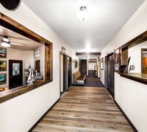 Americas Best Value Inn Marquette Lobby