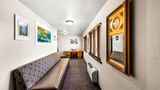 Americas Best Value Inn Marquette Lobby