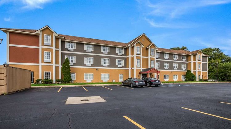Americas Best Value Inn Exterior