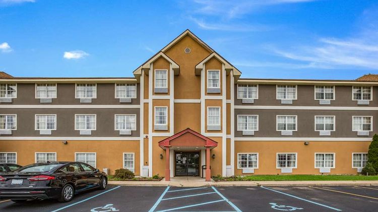 Americas Best Value Inn Exterior