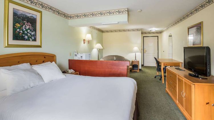 Americas Best Value Inn Room