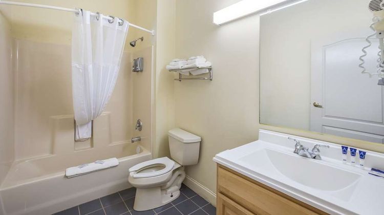 Americas Best Value Inn Room