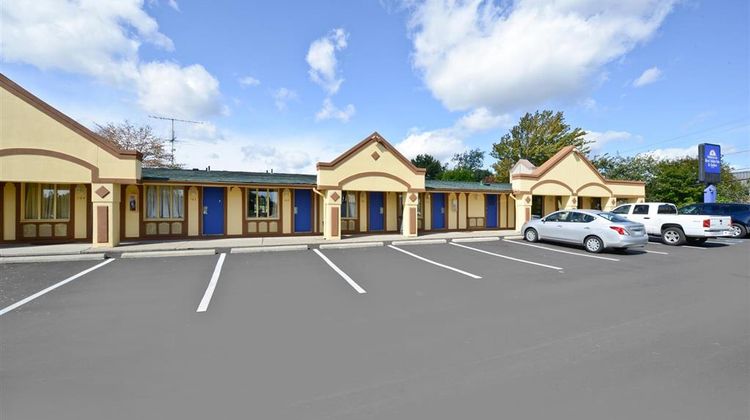 Americas Best Value Inn & Suites-Warren Exterior